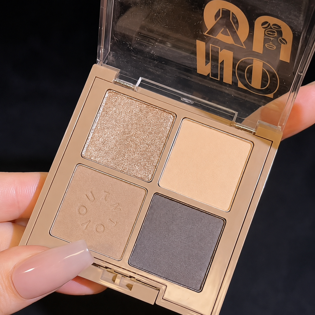 INTO YOU Paleta de Sombras 4 Tonos Glitter & Matte